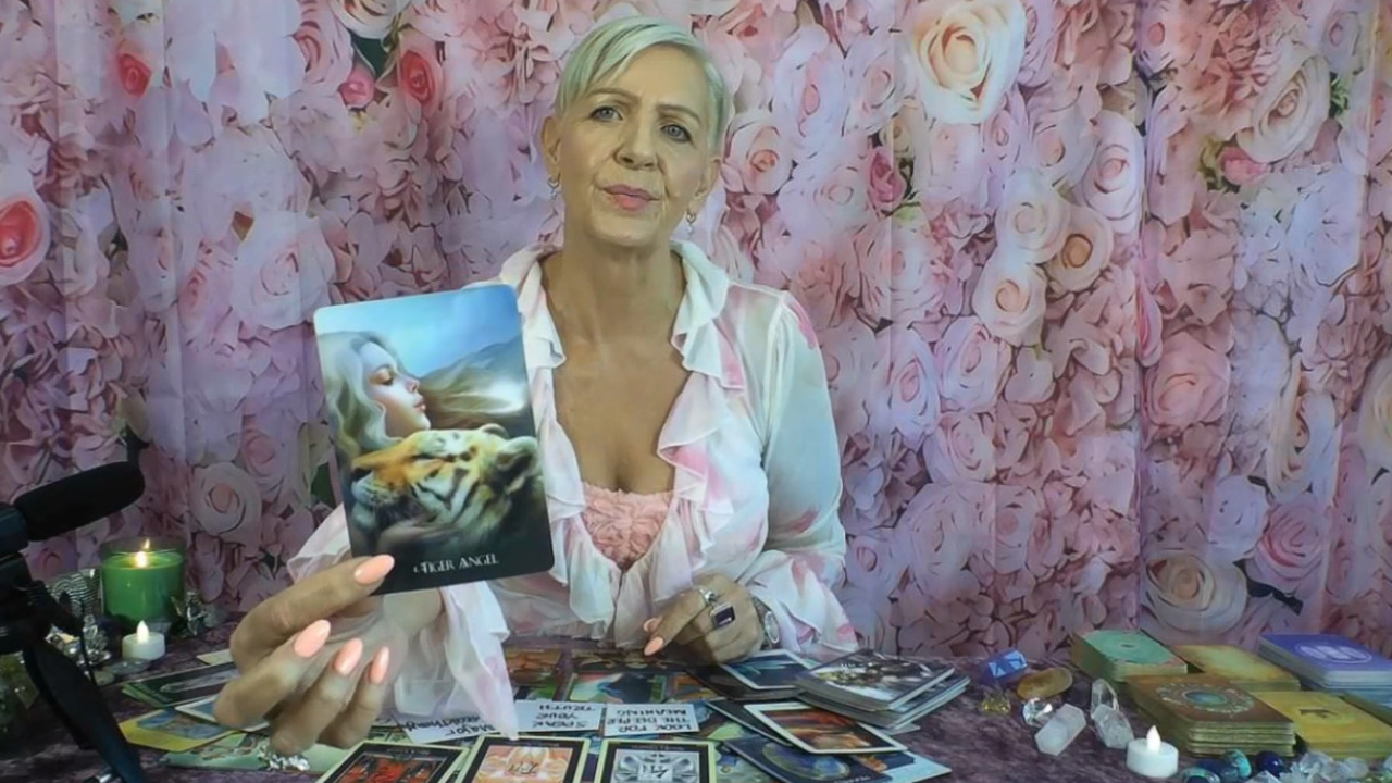 Daily Horoscope 30-08-2025 by Psychic Medium, Rose Burnett