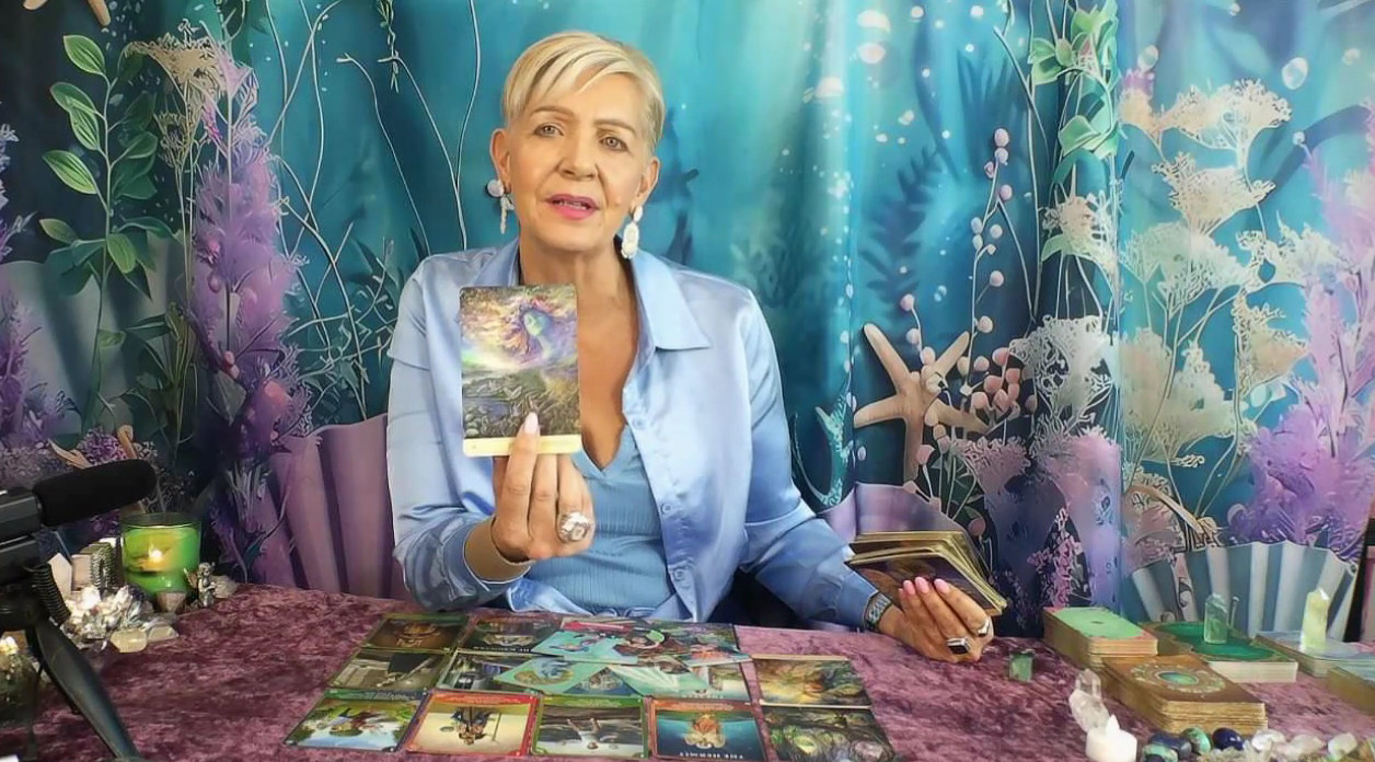 Daily Horoscope 23-08-2023 with Psychic Medium, Rose Burnett