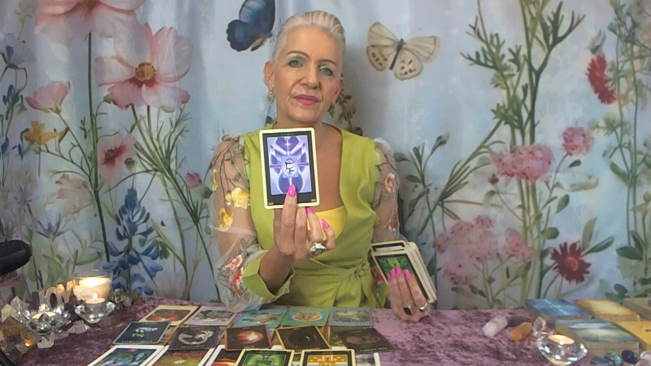 Daily Horoscope 22-10-2025 by Psychic Medium, Rose Burnett