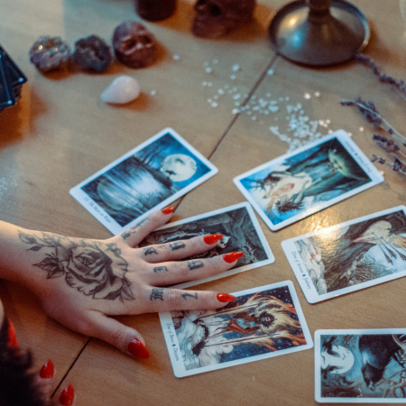 Book Psychic Reading with Rose Burnett